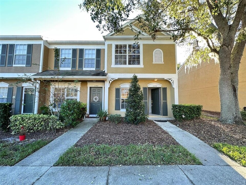 1244 Standridge Dr in Zephyrhills, FL - Building Photo