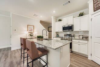 11 RUBRA Ln in Auburn, GA - Building Photo - Building Photo