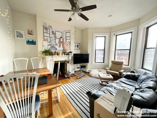 property at 17 Symphony Rd