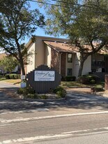 2201 Scenic Hwy, Unit P-2 in Pensacola, FL - Building Photo