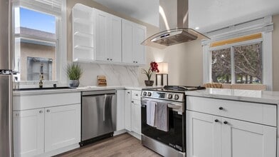 85 Oak St in San Jose, CA - Building Photo - Building Photo