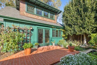 1325 Cowper St in Palo Alto, CA - Building Photo - Building Photo