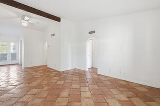 1449 E Highland Ave, Unit 16 in Phoenix, AZ - Foto de edificio - Building Photo