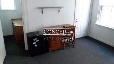 26 Haskell St, Unit 1 in Boston, MA - Building Photo - Building Photo