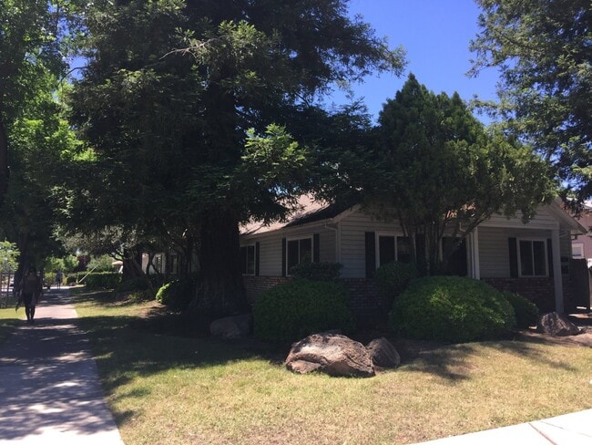 property at 4 W 26th St