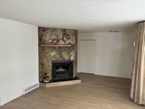 6637 Poplar Dr in Grande Prairie, AB - Building Photo - Building Photo