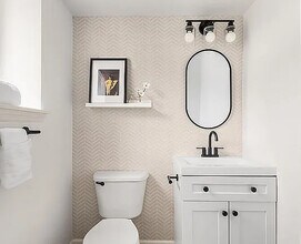 6 Renaissance Ct in Brooklyn, NY - Building Photo - Building Photo