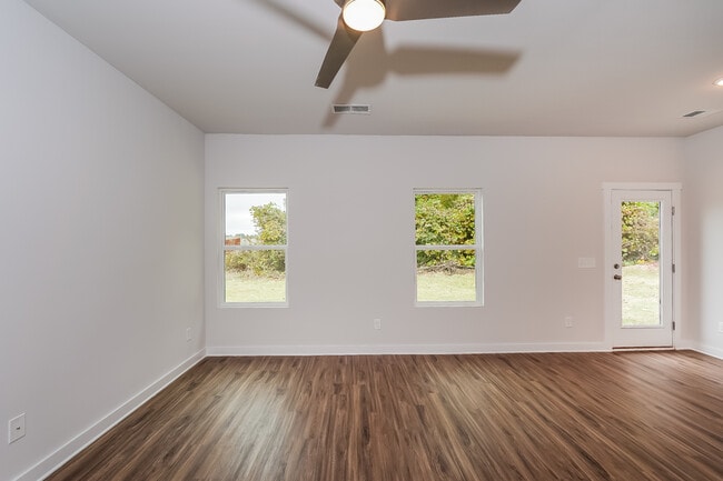 5413 Cedar Creek Dr in Bessemer, AL - Building Photo - Building Photo