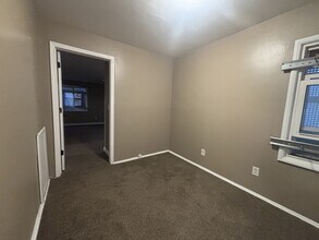 19675 Rogge St in Detroit, MI - Building Photo - Building Photo