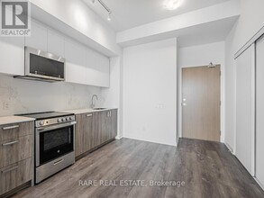 913-1787 ST CLAIR Ave in Toronto, ON - Building Photo - Building Photo