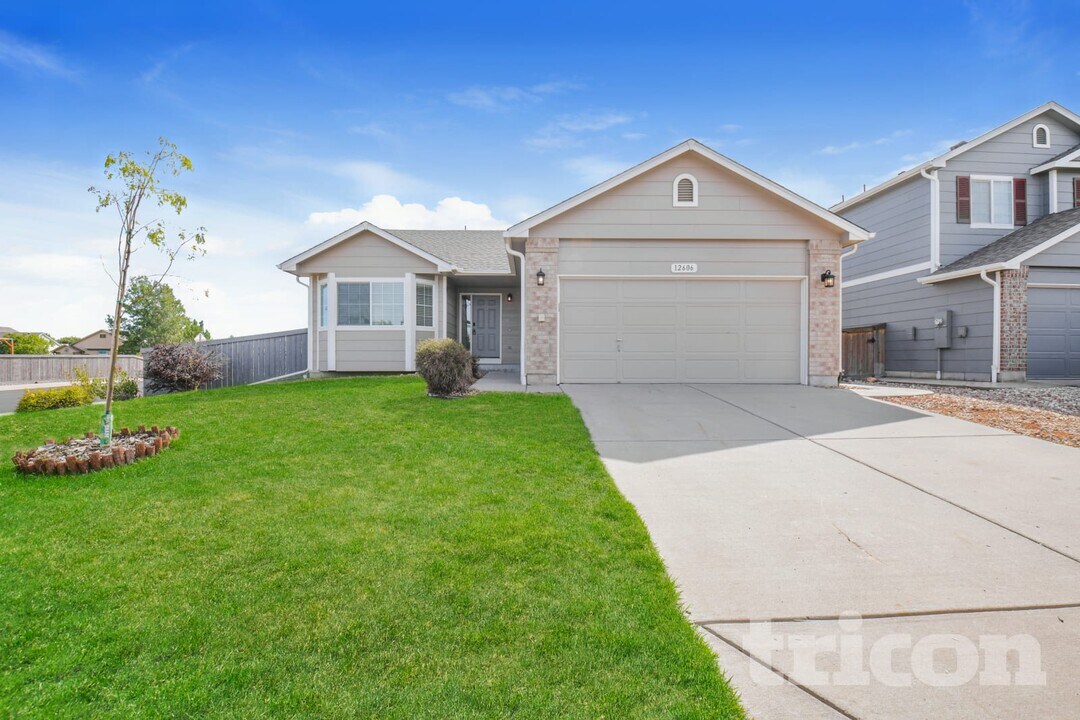 12606 S Sopris Creek Dr in Parker, CO - Building Photo