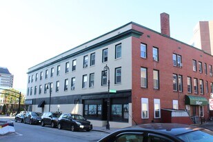 1101 Elm St in Manchester, NH - Building Photo