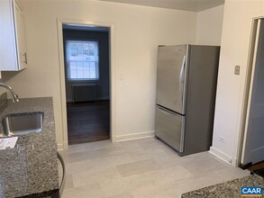 1613 Del Mar Dr in Charlottesville, VA - Building Photo - Building Photo