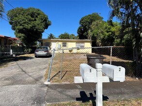 1115 21st St in West Palm Beach, FL - Foto de edificio - Building Photo