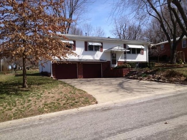 property at 1201 Midyett Rd