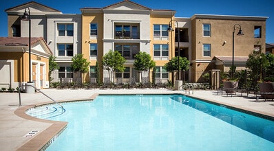 Alegre in Irvine, CA - Building Photo - Building Photo