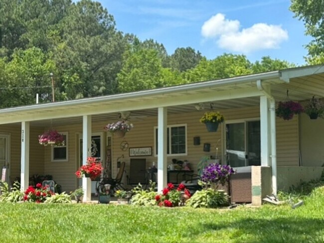 property at 320 Caraway Ln