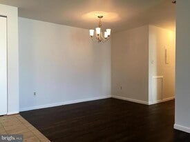 13215 Dairymaid Dr in Germantown, MD - Building Photo