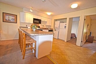 17 139th St, Unit 208 in Ocean City, MD - Building Photo - Building Photo