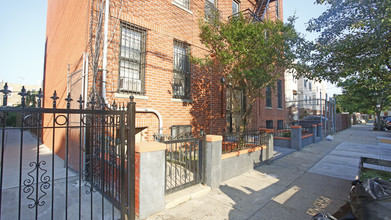 408 Montauk Ave in Brooklyn, NY - Building Photo - Building Photo