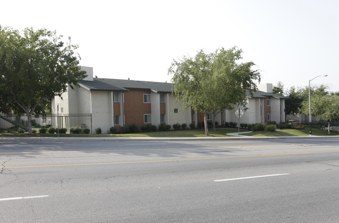 Panorama Park Apartments in Bakersfield, CA - Foto de edificio