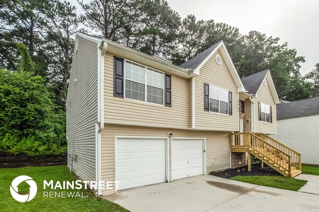 6415 E Meyer Dr in Morrow, GA - Building Photo - Building Photo