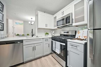 Vista Point Apartments in Wappingers Falls, NY - Building Photo - Building Photo