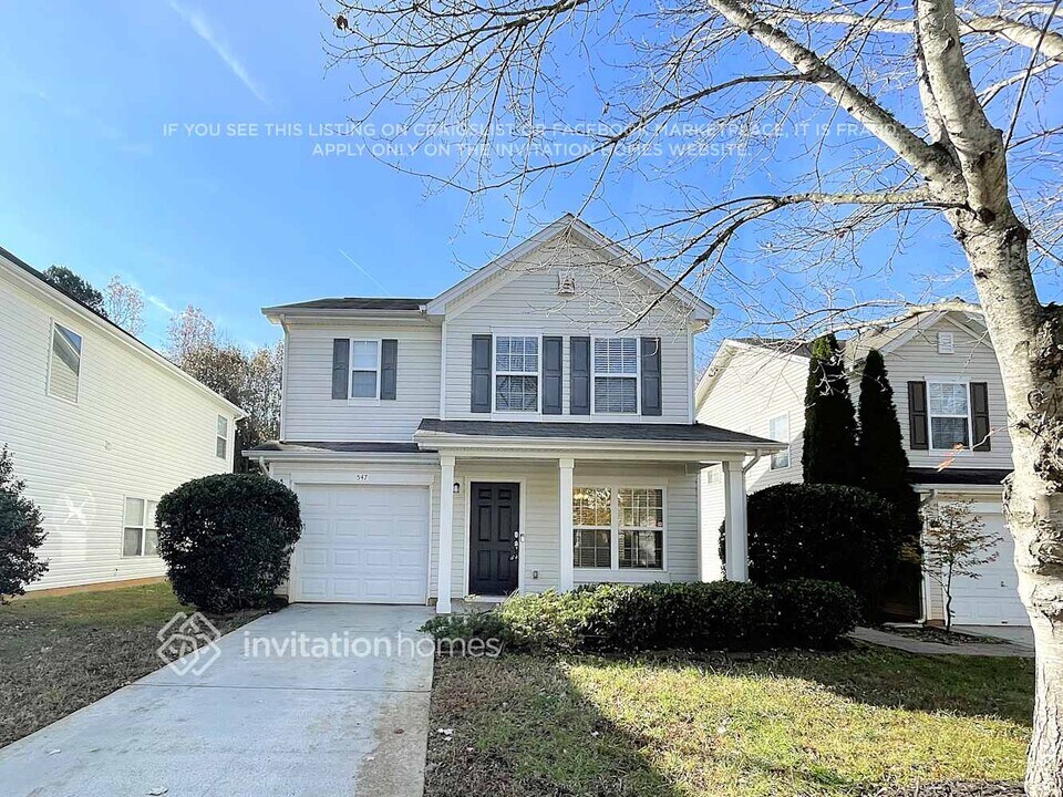 547 Tribune Dr in Charlotte, NC - Foto de edificio