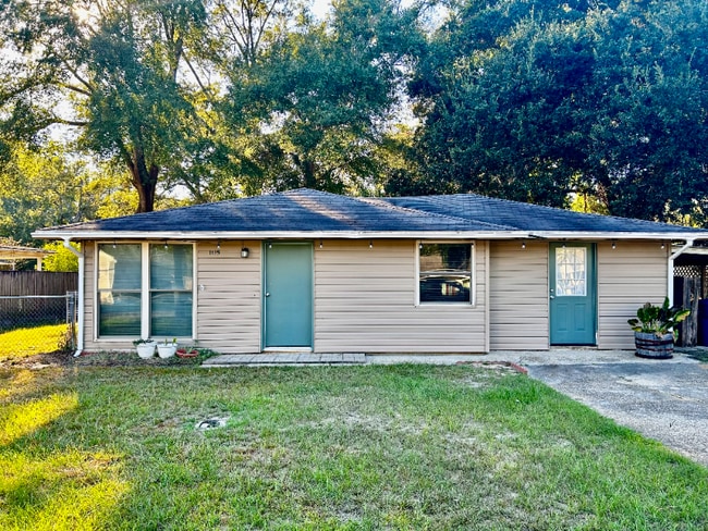 1115 N Texas St in Deridder, LA - Building Photo - Building Photo