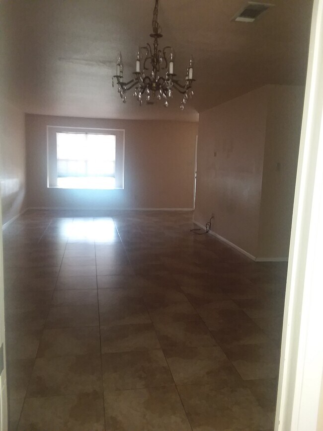 5874 Meadow Way Rentals in Beaumont, TX