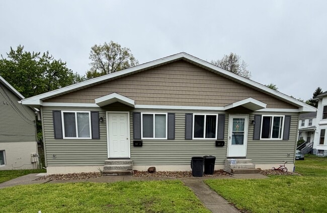 247 E Main St, Unit A