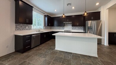 1685 Camellia Ln in Redlands, CA - Building Photo - Building Photo