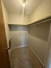 14567 Madison Ave in Lakewood, OH - Foto de edificio - Building Photo