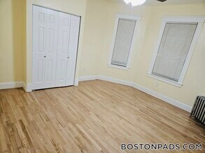 16 Sutton St in Boston, MA - Building Photo - Building Photo