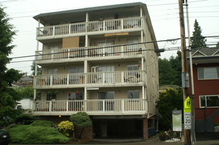 Riveria West Apartments