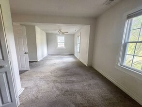 3441 Little Dug Gap Rd in Louisville, TN - Building Photo - Building Photo