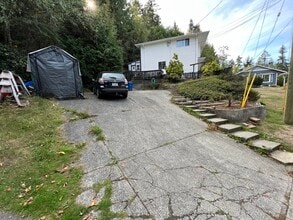 3973 Trillium Ln in Nanaimo, BC - Building Photo - Building Photo