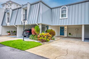382 Golfview Rd in North Palm Beach, FL - Building Photo