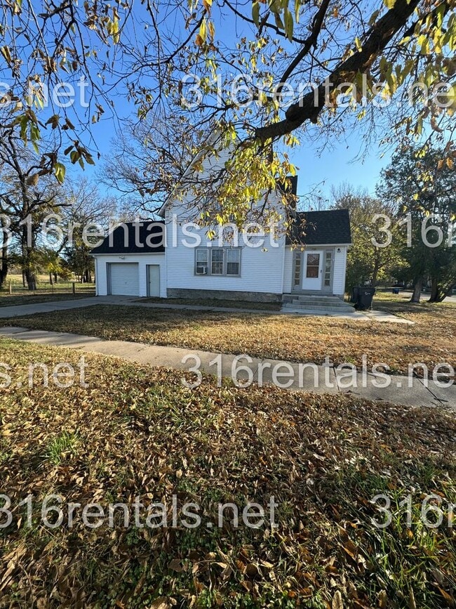 property at 1500 N Main St