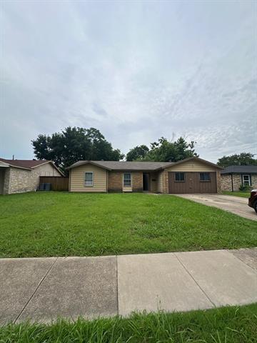 1014 Tulip Trail in Mesquite, TX - Building Photo - Building Photo
