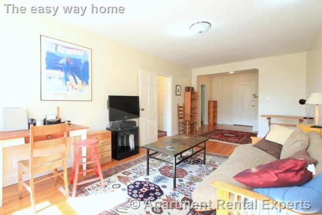 16 Ware St, Unit 42 in Cambridge, MA - Foto de edificio - Building Photo