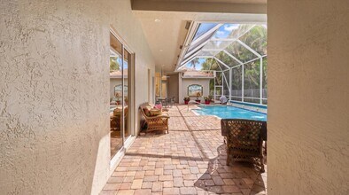 10891 Fairmont Village Dr in Wellington, FL - Building Photo - Building Photo