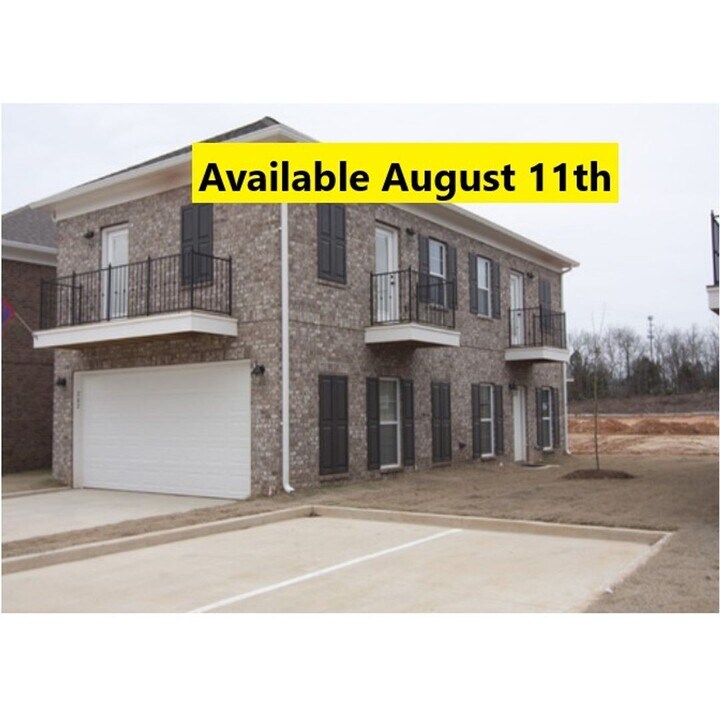 219 Park W Loop in Oxford, MS - Building Photo