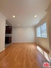 330 Cameron Pl in Glendale, CA - Building Photo - Building Photo