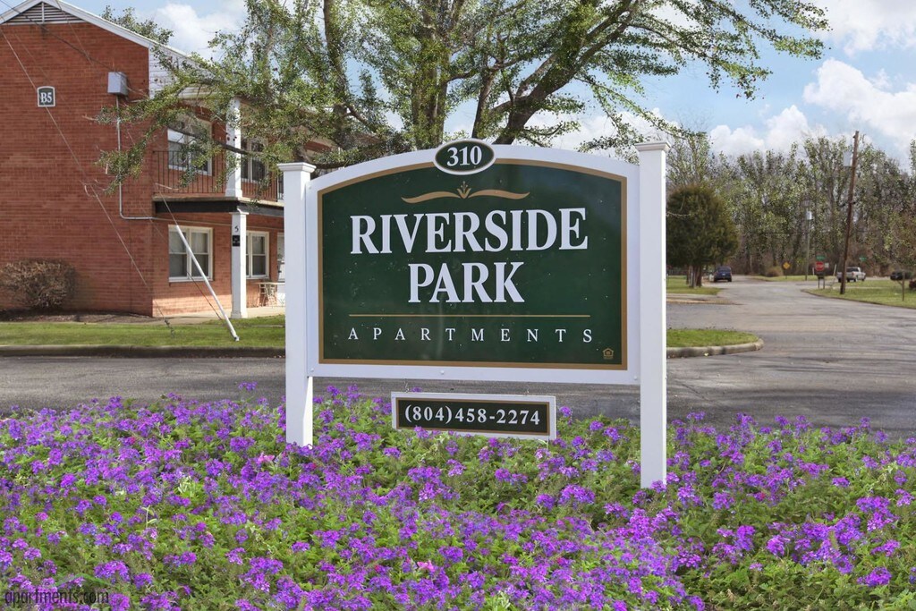 Riverside Park Apartments in Hopewell, VA