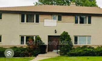 5710 N 91st St in Milwaukee, WI - Building Photo