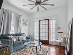 2225 Second St in New Orleans, LA - Building Photo - Building Photo