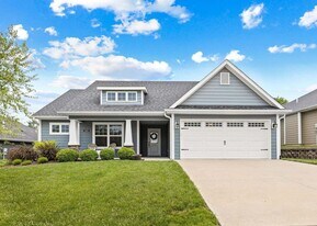 2401 Longwood Dr in Columbia, MO - Building Photo