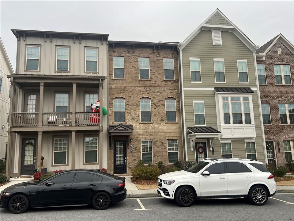 2577 Morehead St in Norcross, GA - Foto de edificio