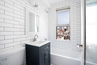 325 W 45th St in New York, NY - Building Photo - Building Photo